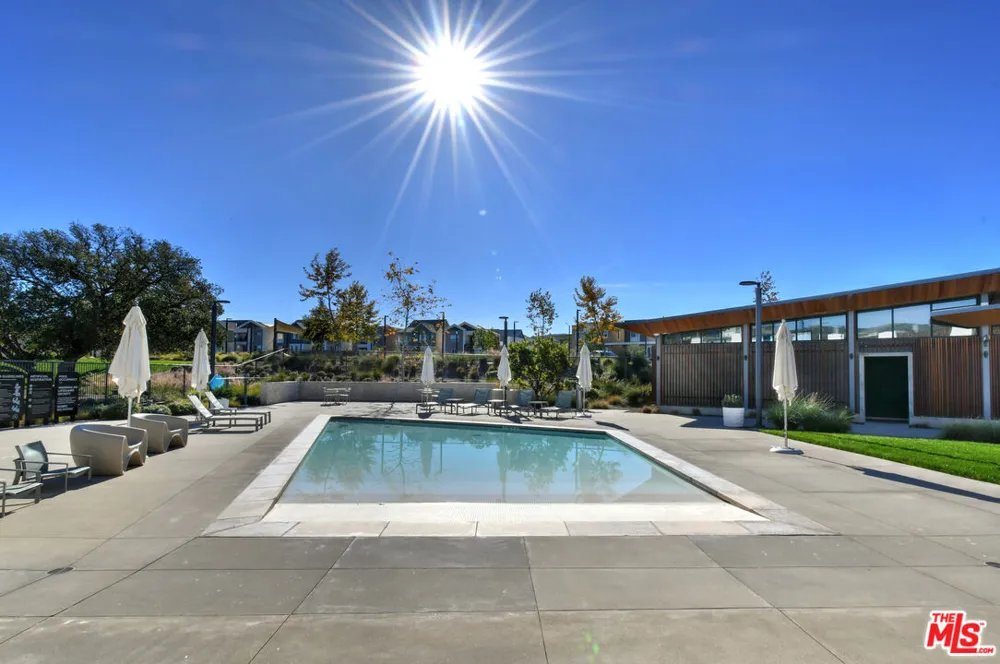 27123 Red Tail Place Valencia, CA 91381