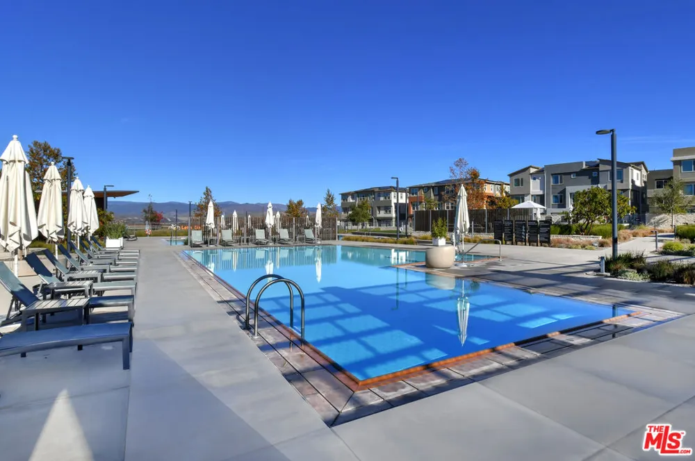27123 Red Tail Place Valencia, CA 91381