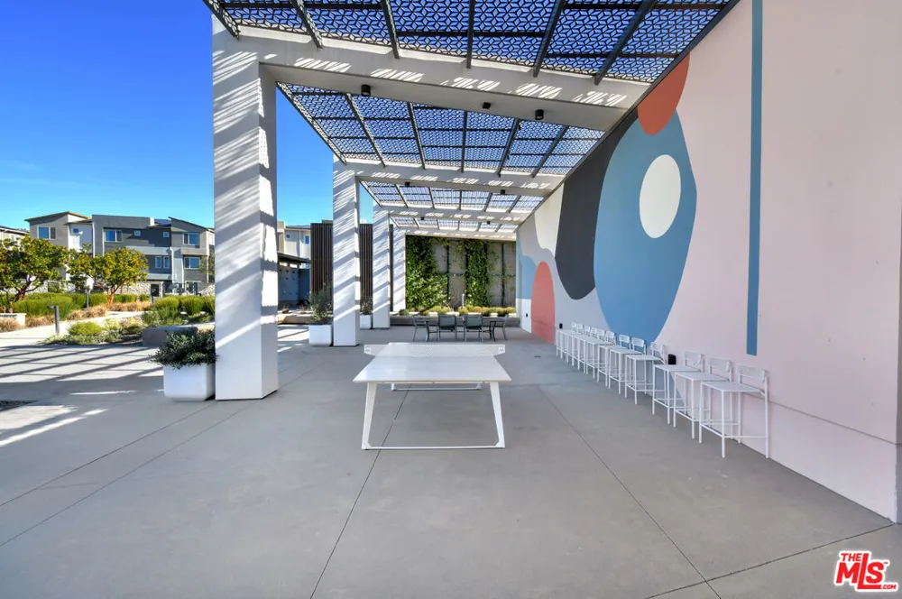 27123 Red Tail Place Valencia, CA 91381