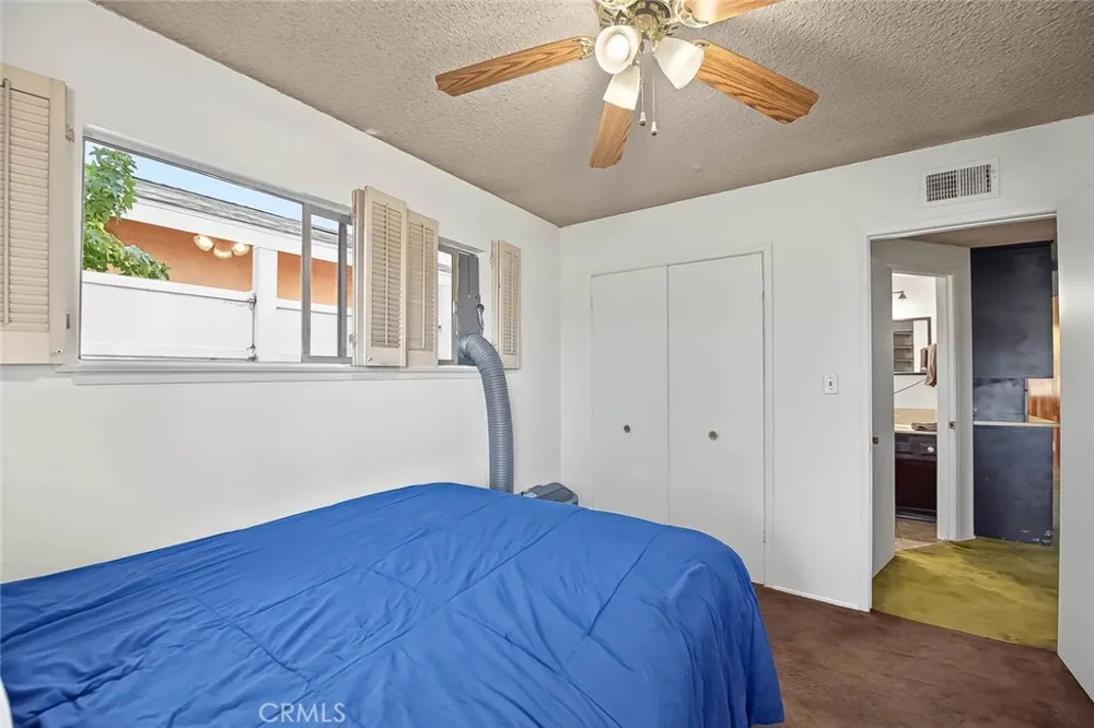 2122 Saticoy Pomona, CA 91767