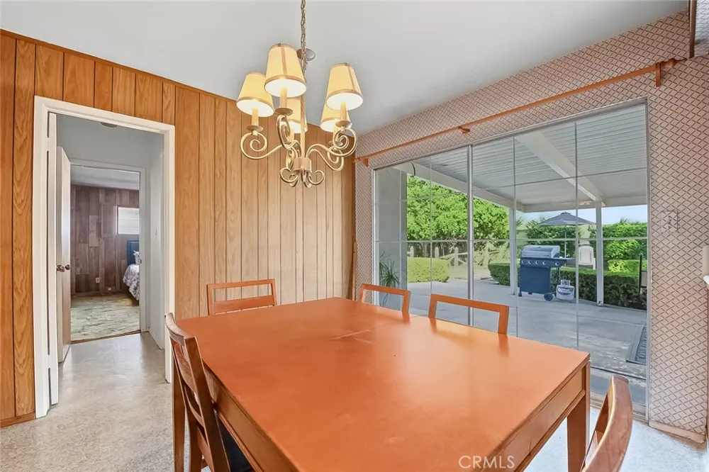 2122 Saticoy Pomona, CA 91767