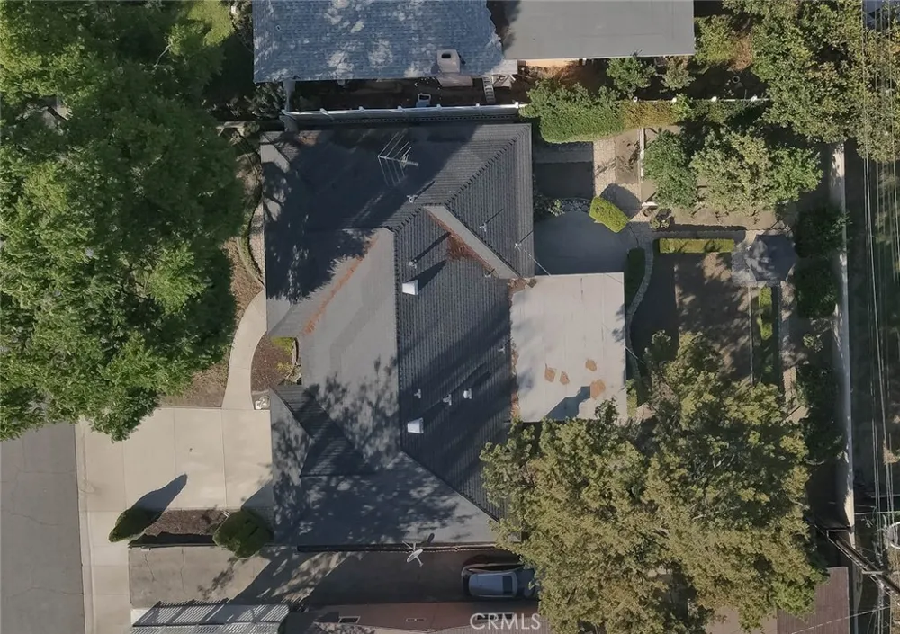 2122 Saticoy Pomona, CA 91767