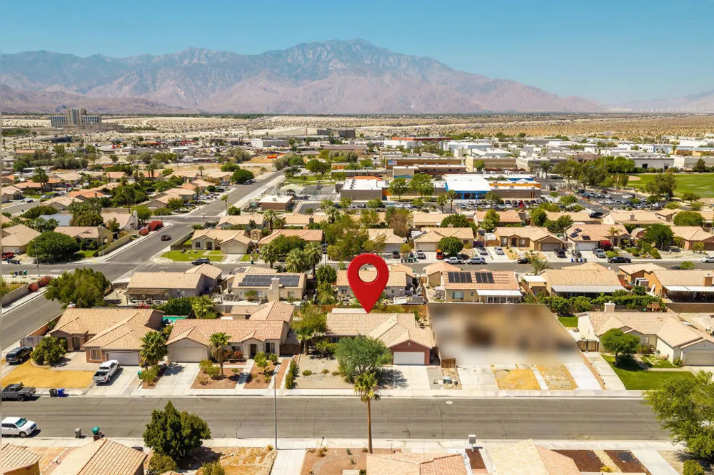 31425 ViA Ventana Thousand Palms, CA 92276