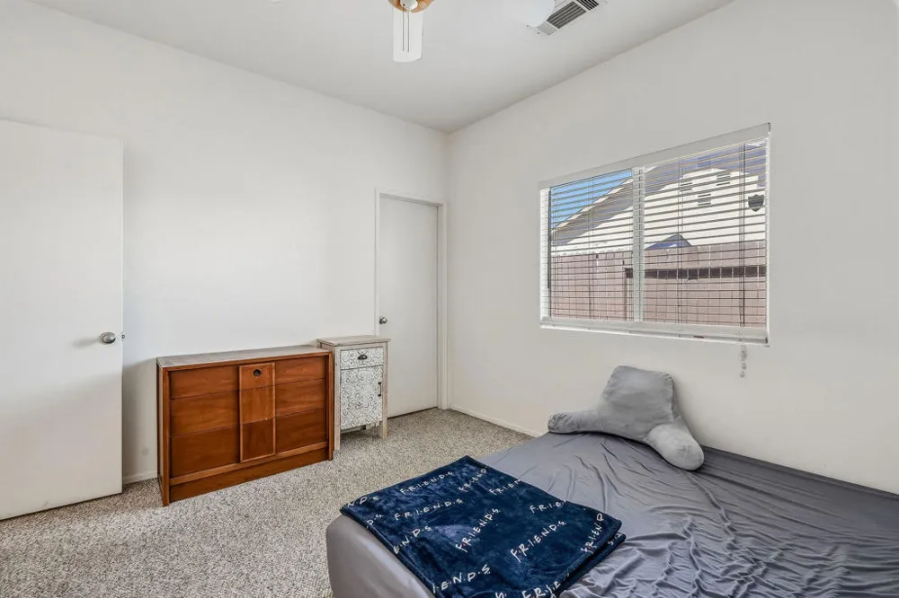 31425 ViA Ventana Thousand Palms, CA 92276