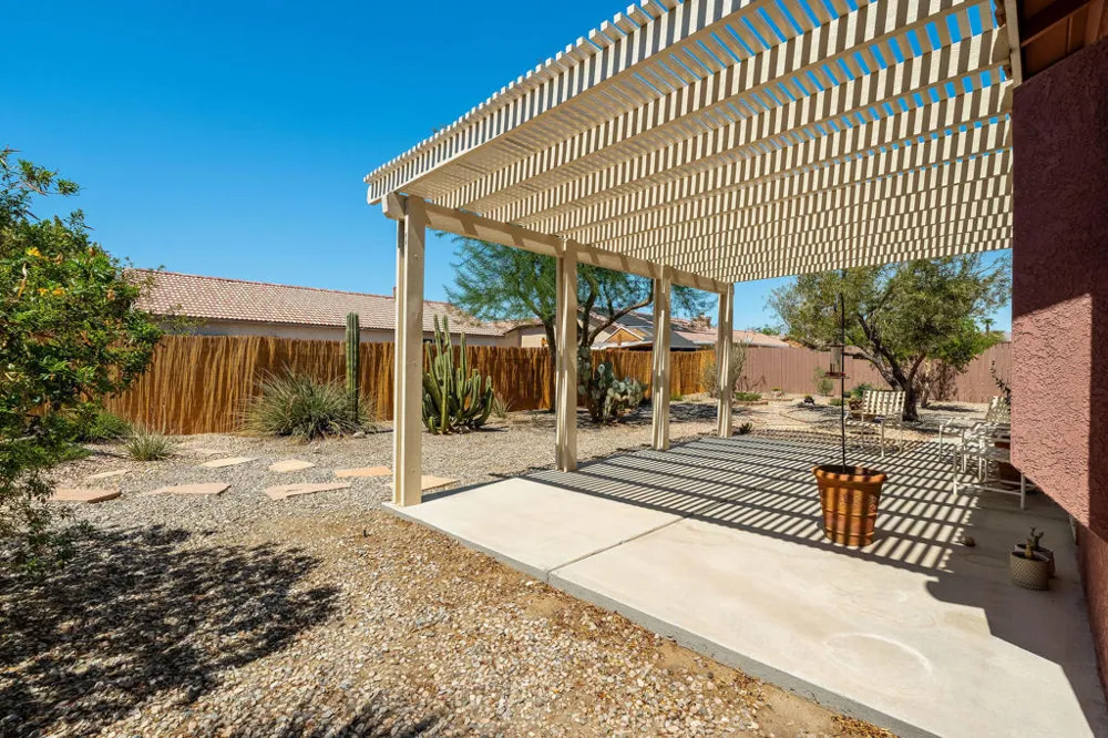 31425 ViA Ventana Thousand Palms, CA 92276