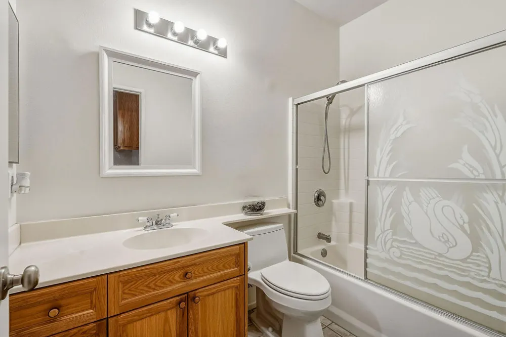 31425 ViA Ventana Thousand Palms, CA 92276