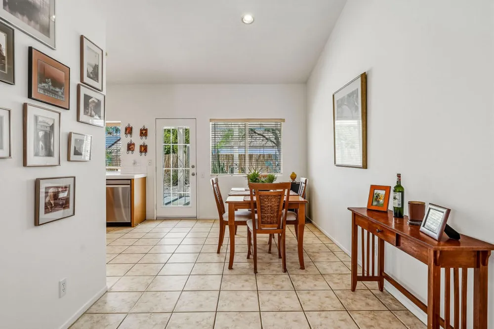 31425 ViA Ventana Thousand Palms, CA 92276
