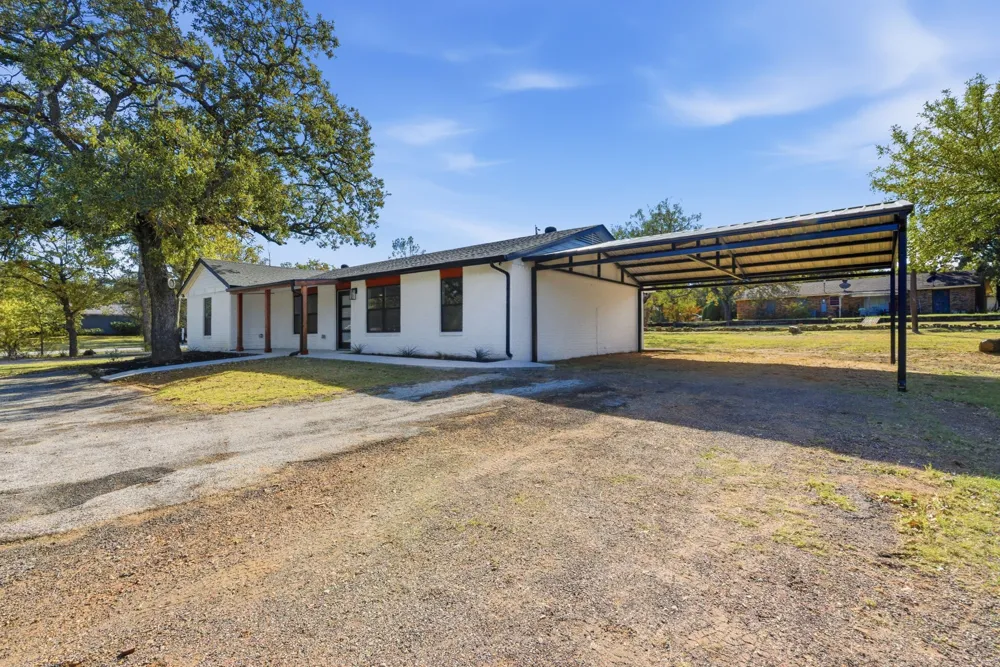 205 Lacewell Street Jacksboro, TX 76458