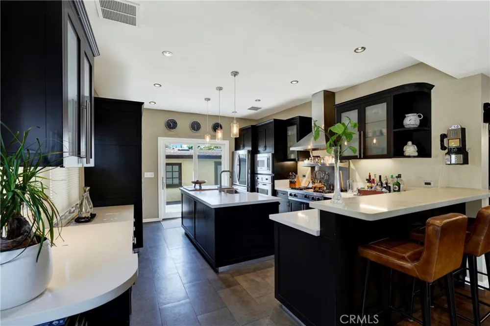 4089 MICHAEL Los Angeles, CA 90066