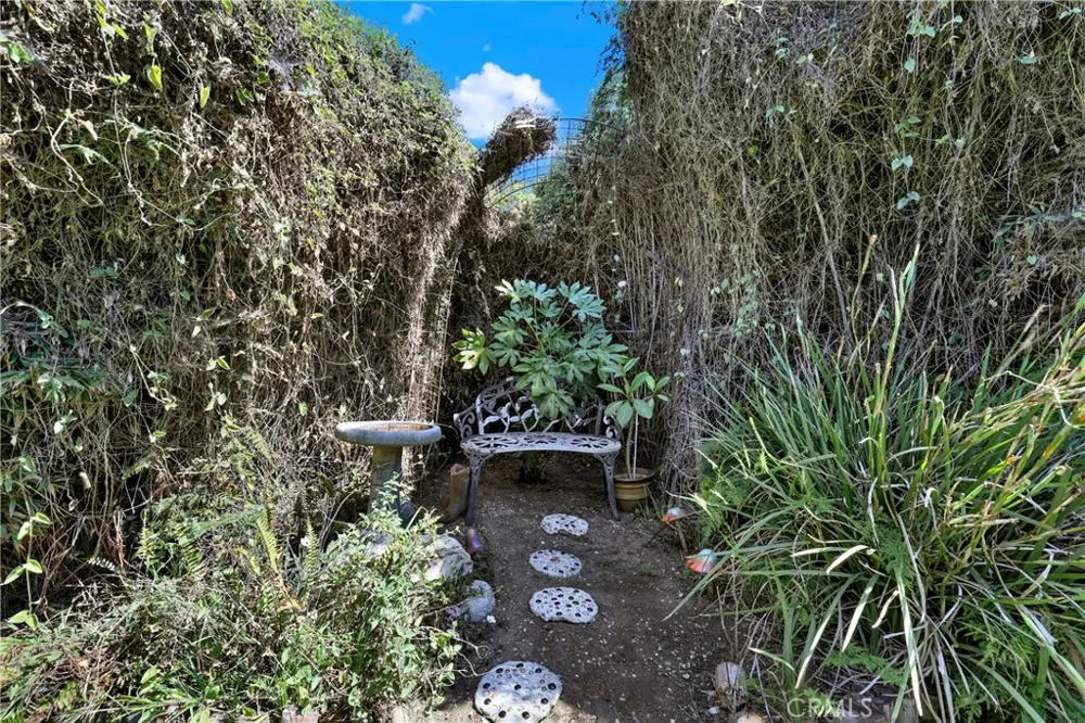 4089 MICHAEL Los Angeles, CA 90066