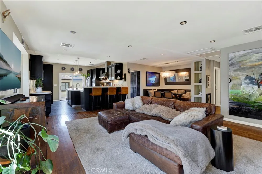 4089 MICHAEL Los Angeles, CA 90066