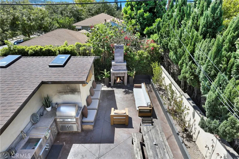 4089 MICHAEL Los Angeles, CA 90066