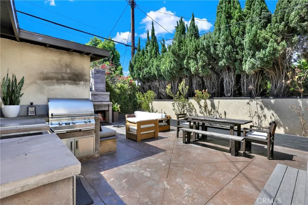 4089 MICHAEL Los Angeles, CA 90066
