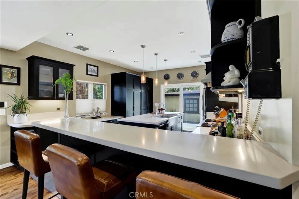 4089 MICHAEL Los Angeles, CA 90066