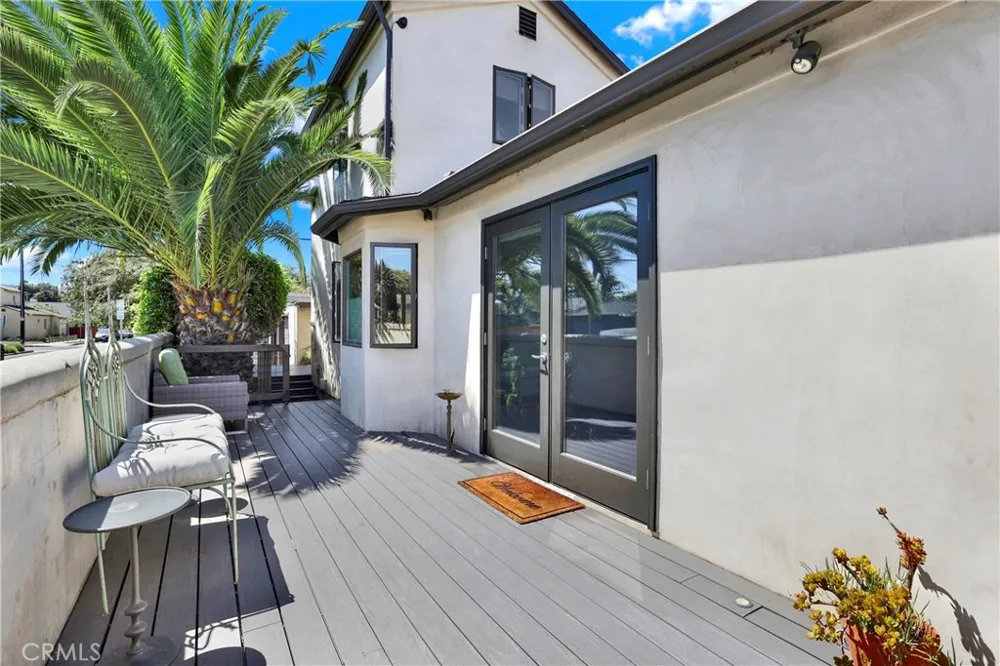 4089 MICHAEL Los Angeles, CA 90066