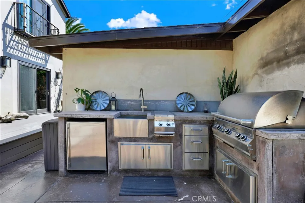 4089 MICHAEL Los Angeles, CA 90066