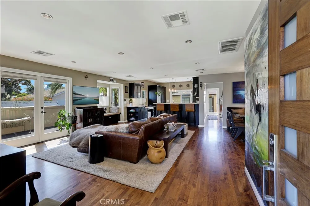 4089 MICHAEL Los Angeles, CA 90066