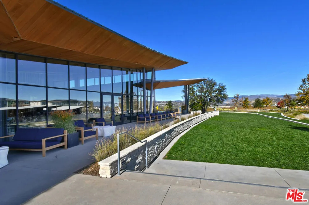 27123 Red Tail Place Valencia, CA 91381