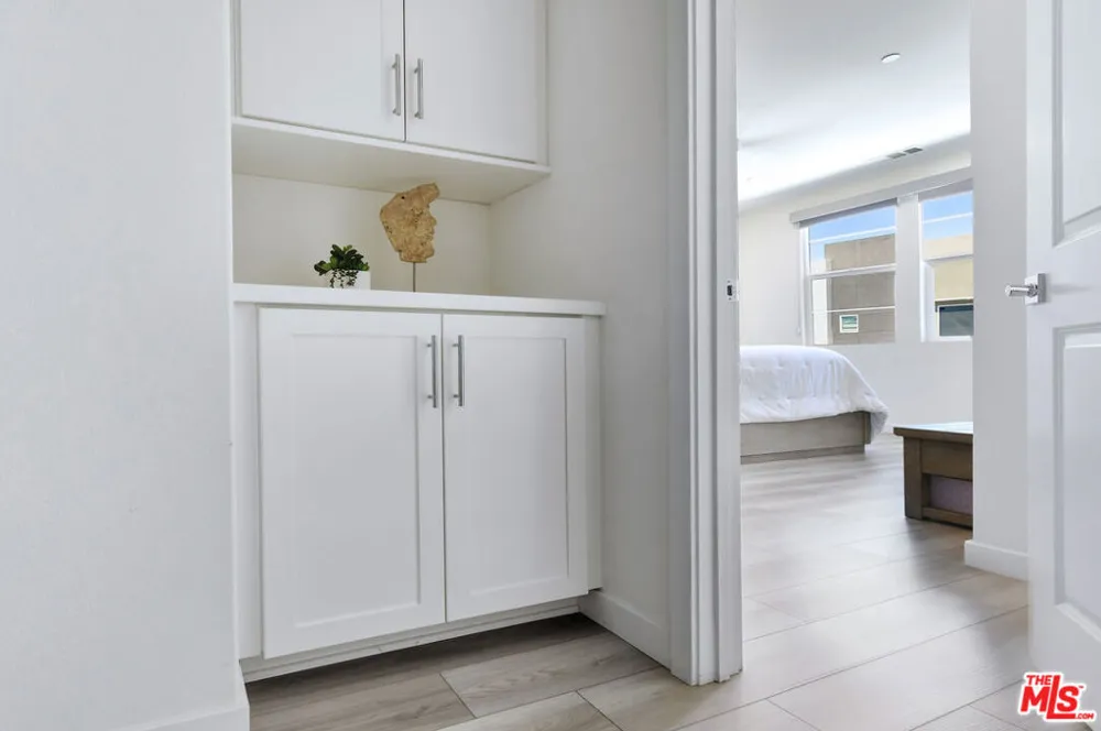 27123 Red Tail Place Valencia, CA 91381