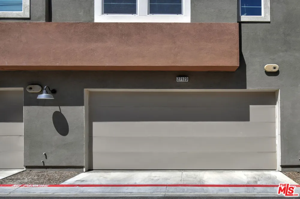 27123 Red Tail Place Valencia, CA 91381