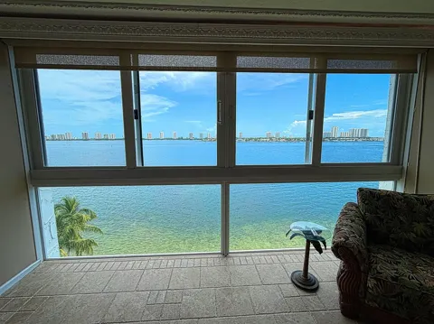 401 Lake Shore Drive #802