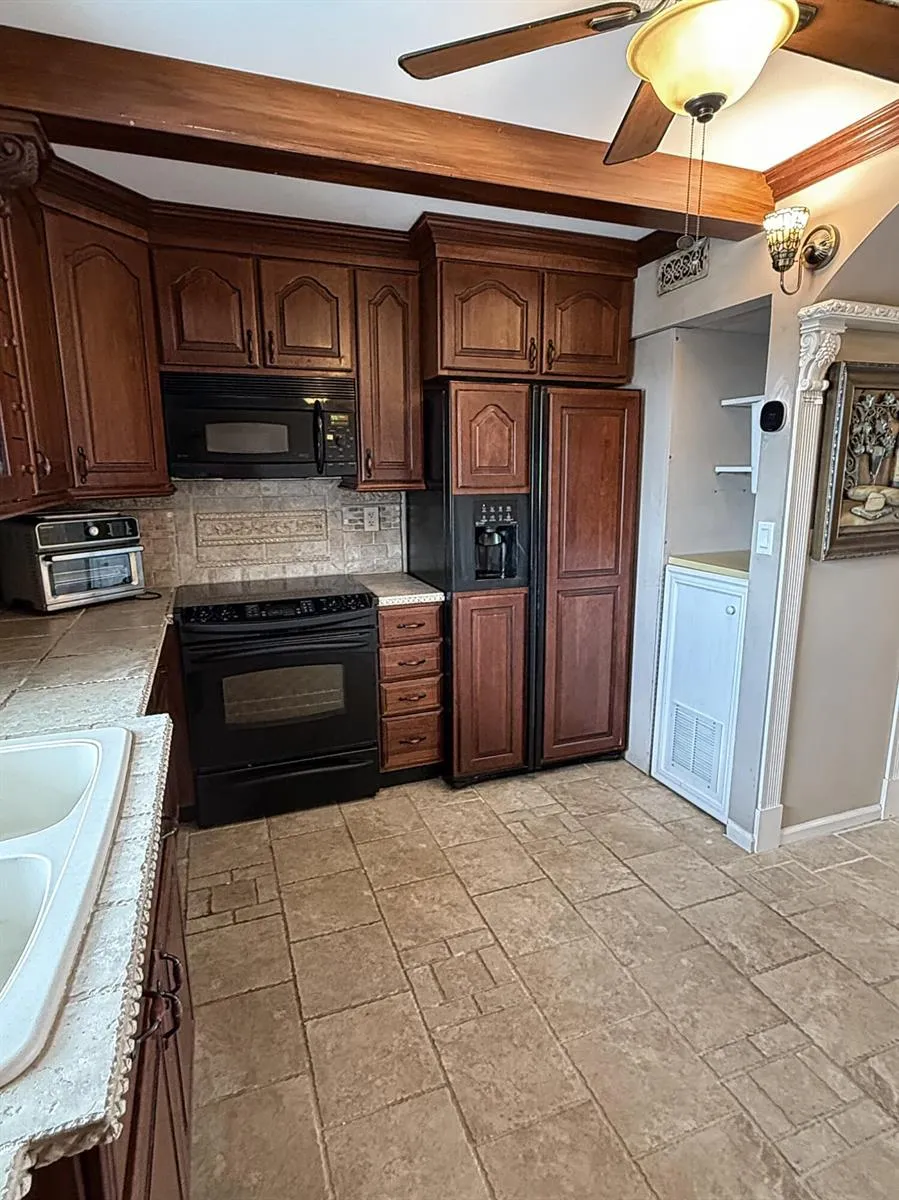 401 Lake Shore Drive #802 Lake Park, FL 33403