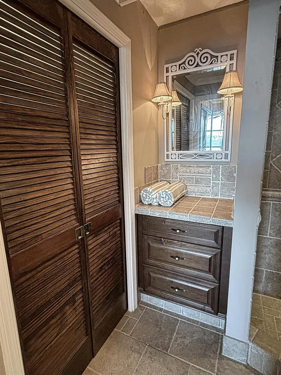 401 Lake Shore Drive #802 Lake Park, FL 33403