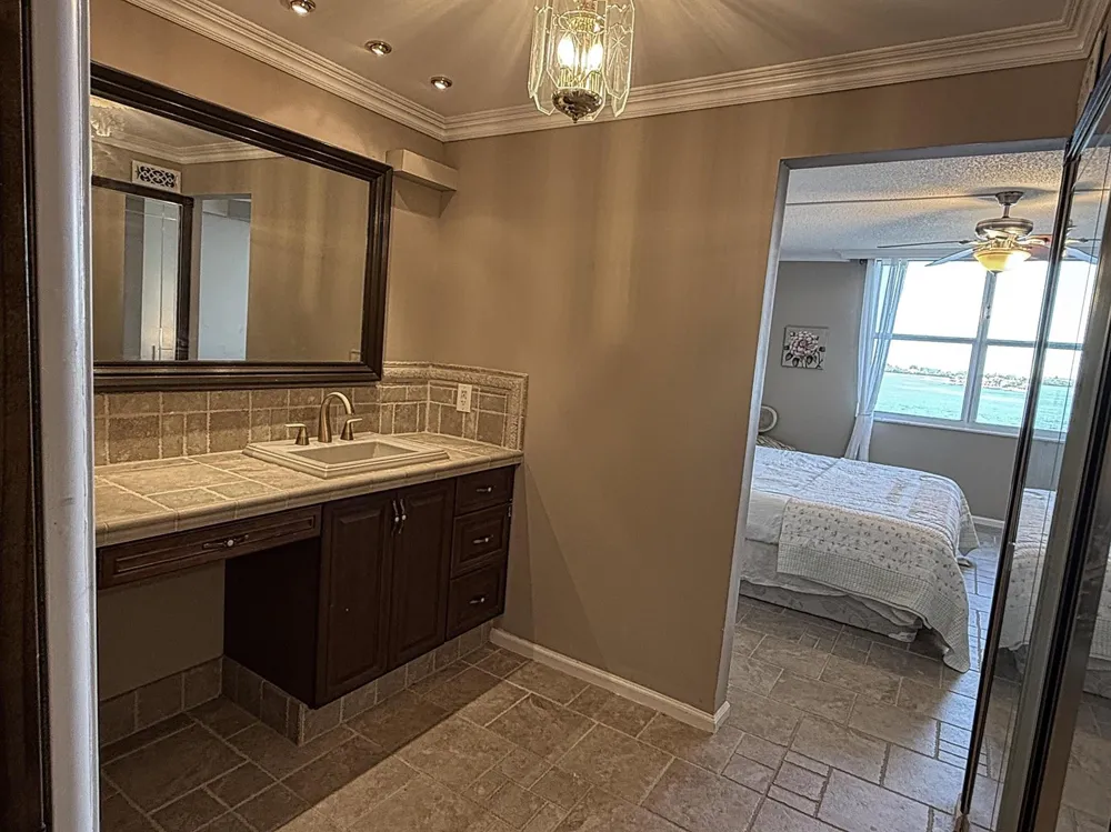 401 Lake Shore Drive #802 Lake Park, FL 33403