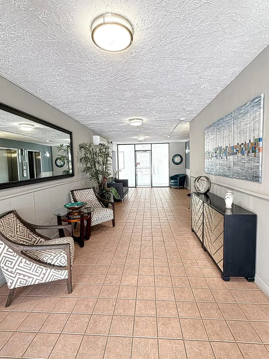 401 Lake Shore Drive #802 Lake Park, FL 33403