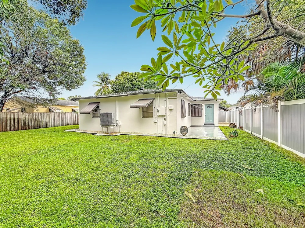 1110 SW 31st Street Fort Lauderdale, FL 33315