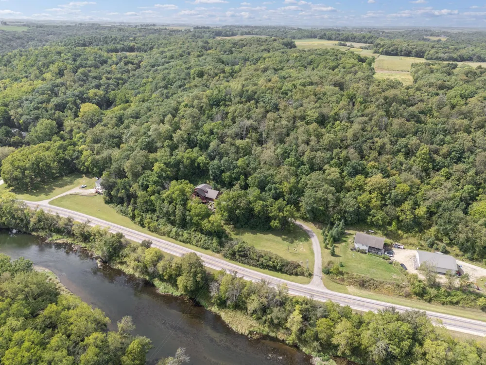 59261 County 7 Zumbro Falls, MN 55991