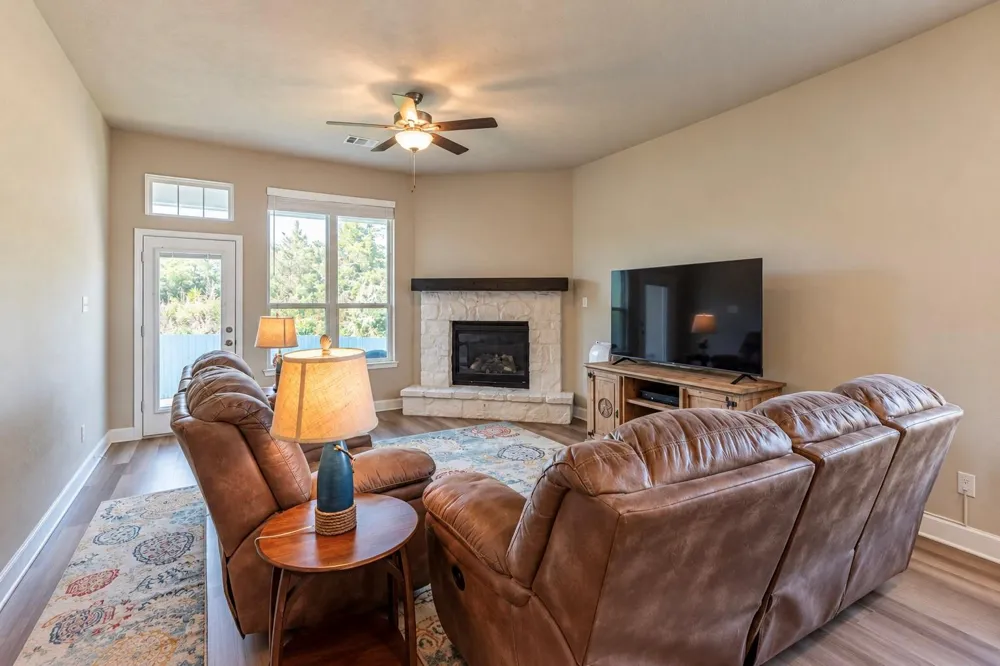 2062 Winepress Road Brenham, TX 77833