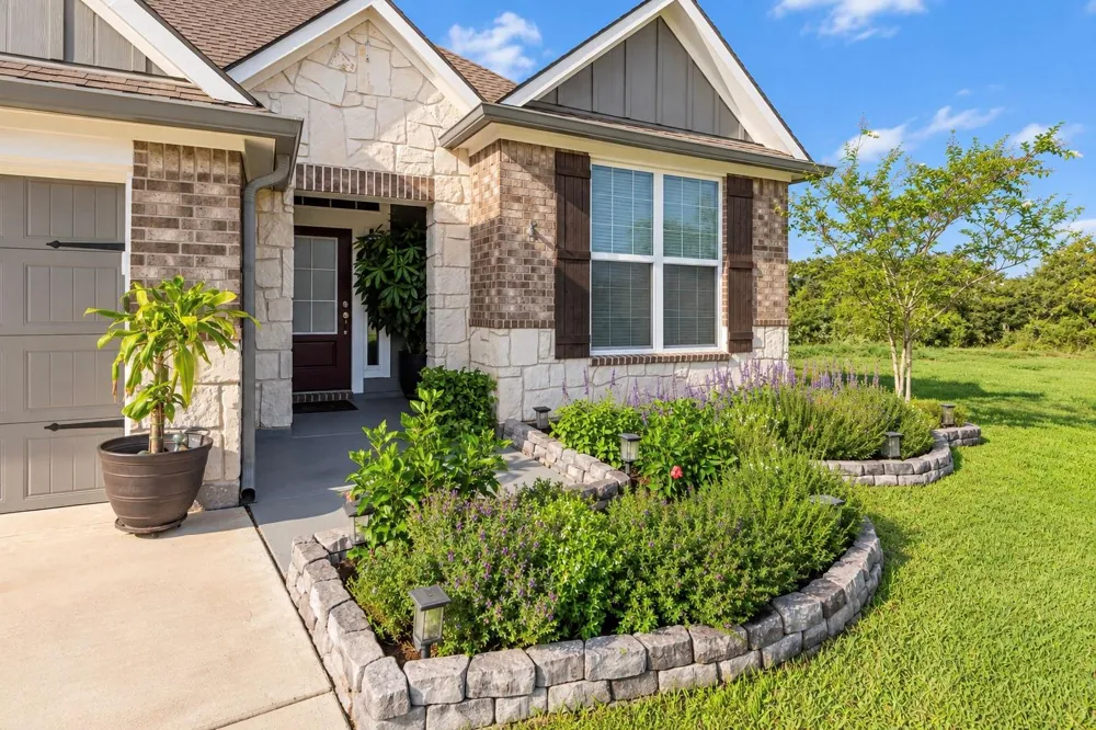 2062 Winepress Road Brenham, TX 77833