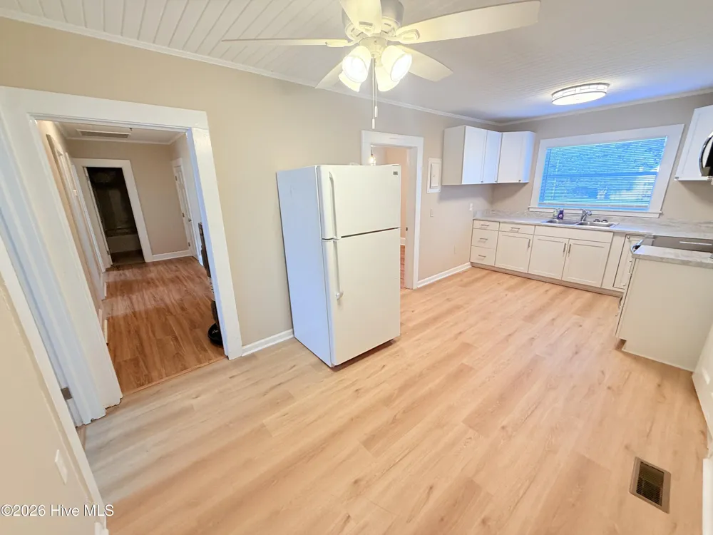 1612 Hwy 903 Snow Hill, NC 28580