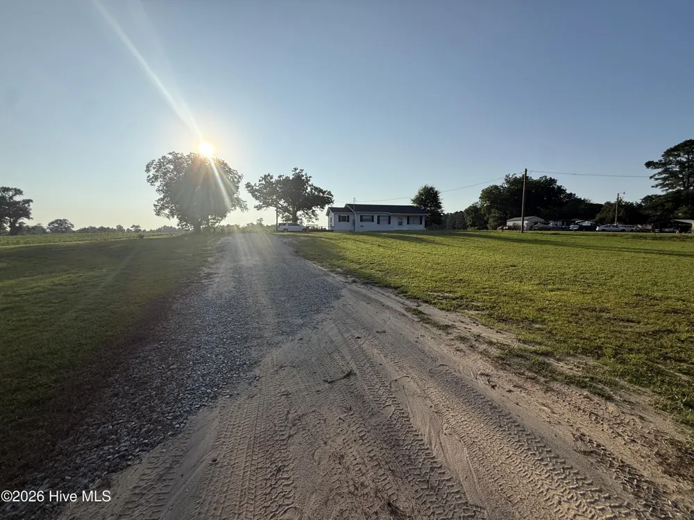 1612 Hwy 903 Snow Hill, NC 28580