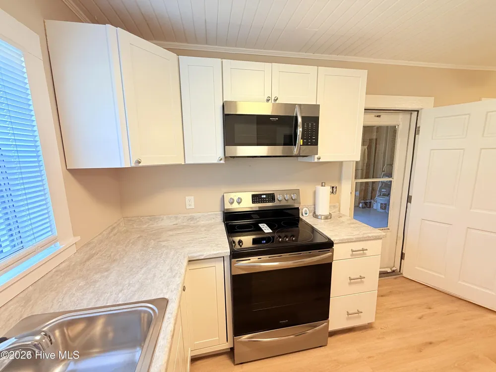 1612 Hwy 903 Snow Hill, NC 28580