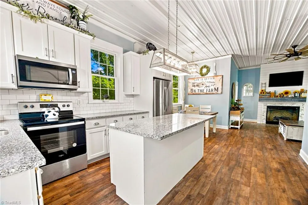 2985 Bradshaw Road Mooresville, NC 28115