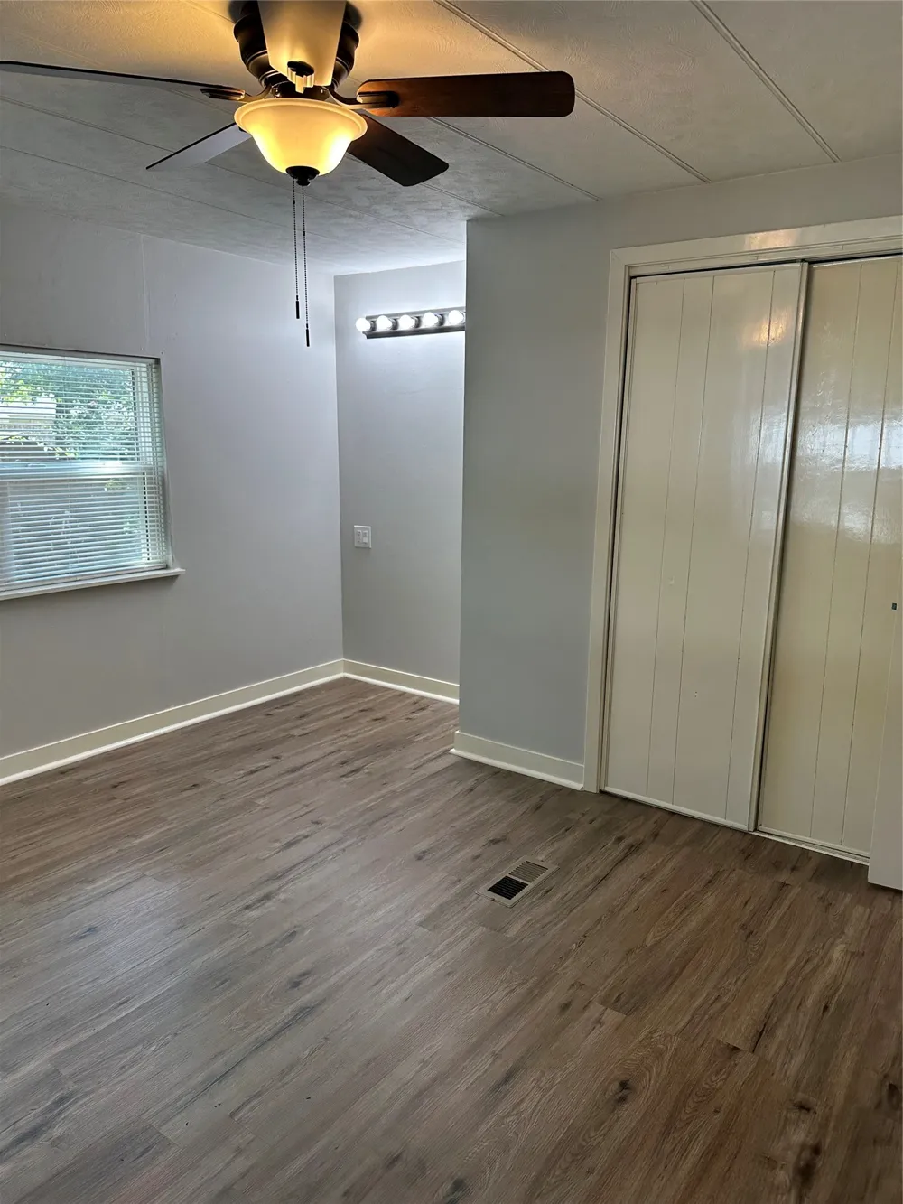 4324 Bradley Lane Arlington, TX 76017