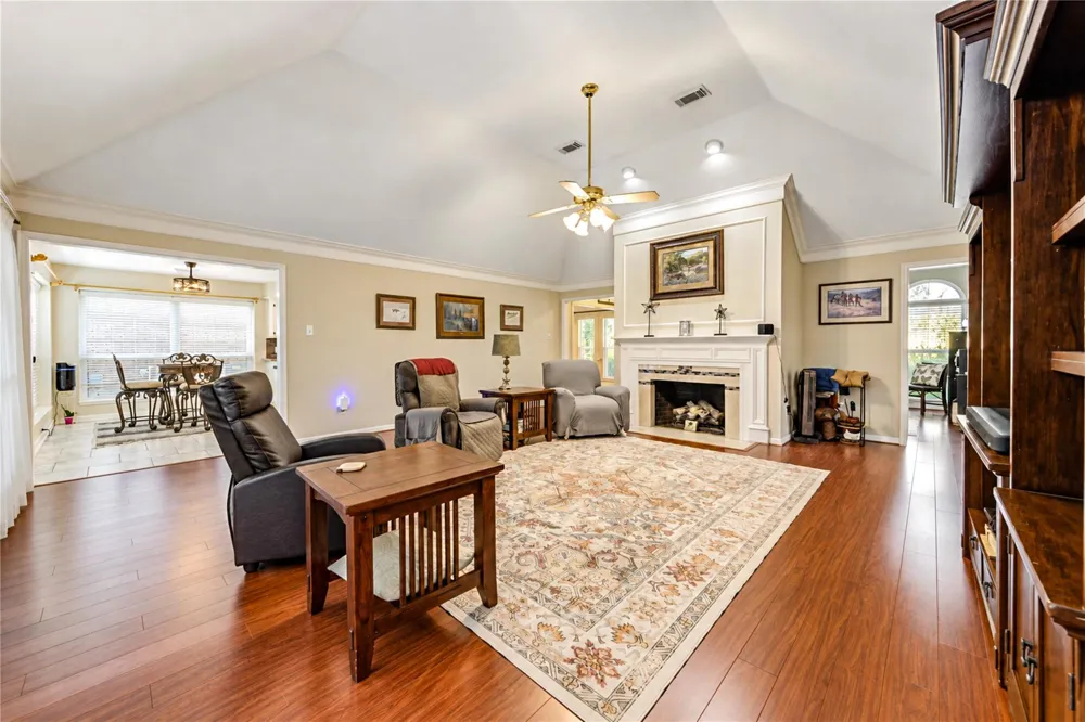 7303 Starbridge Drive Houston, TX 77095