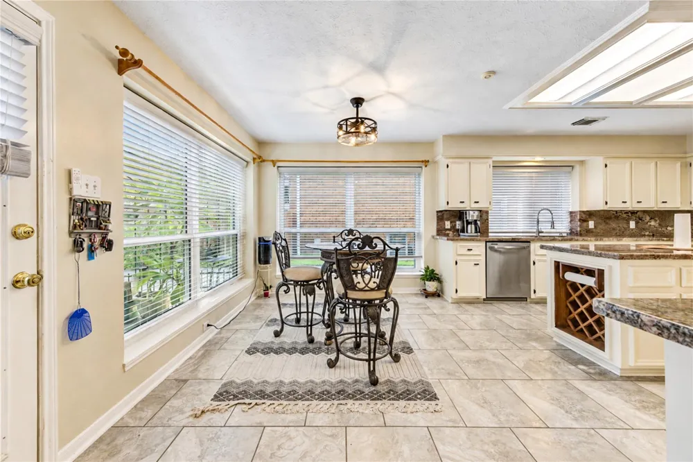 7303 Starbridge Drive Houston, TX 77095