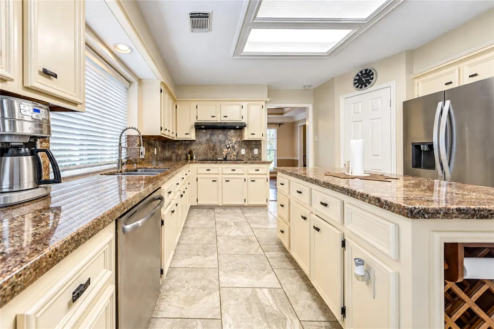 7303 Starbridge Drive Houston, TX 77095