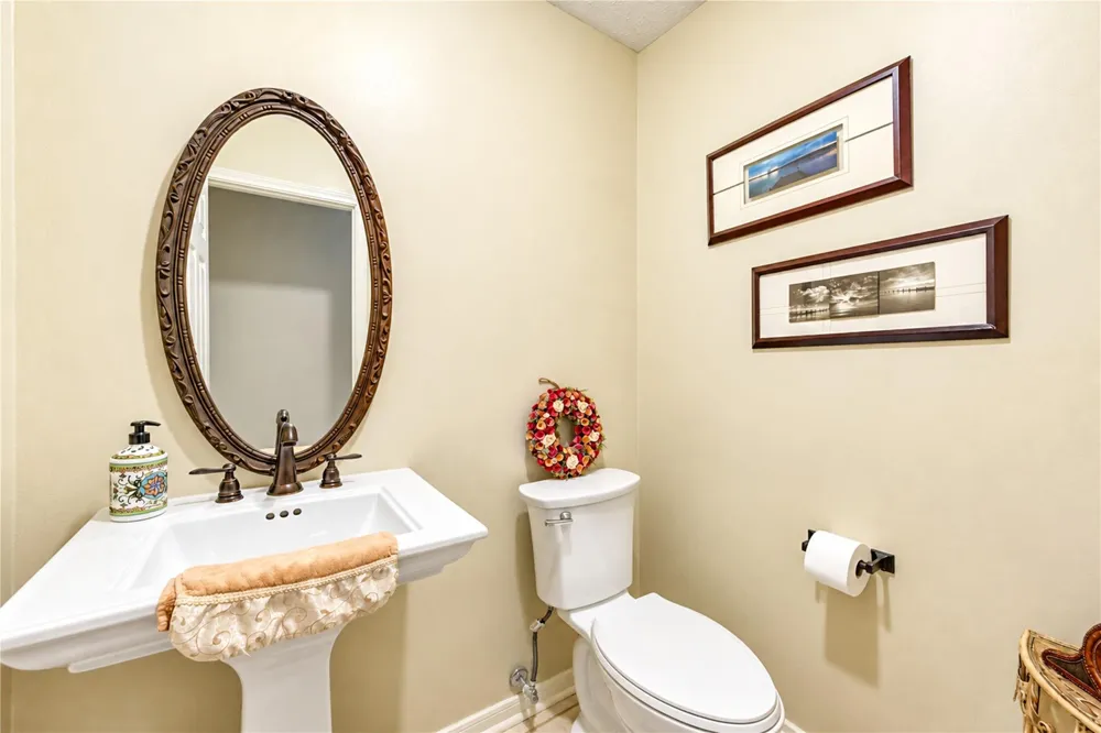 7303 Starbridge Drive Houston, TX 77095