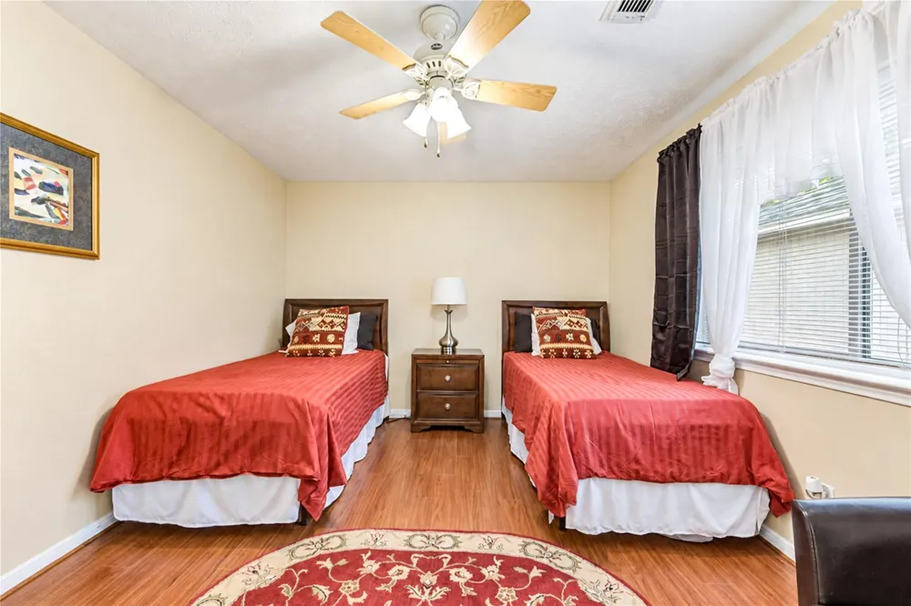 7303 Starbridge Drive Houston, TX 77095