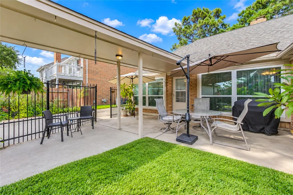 7303 Starbridge Drive Houston, TX 77095