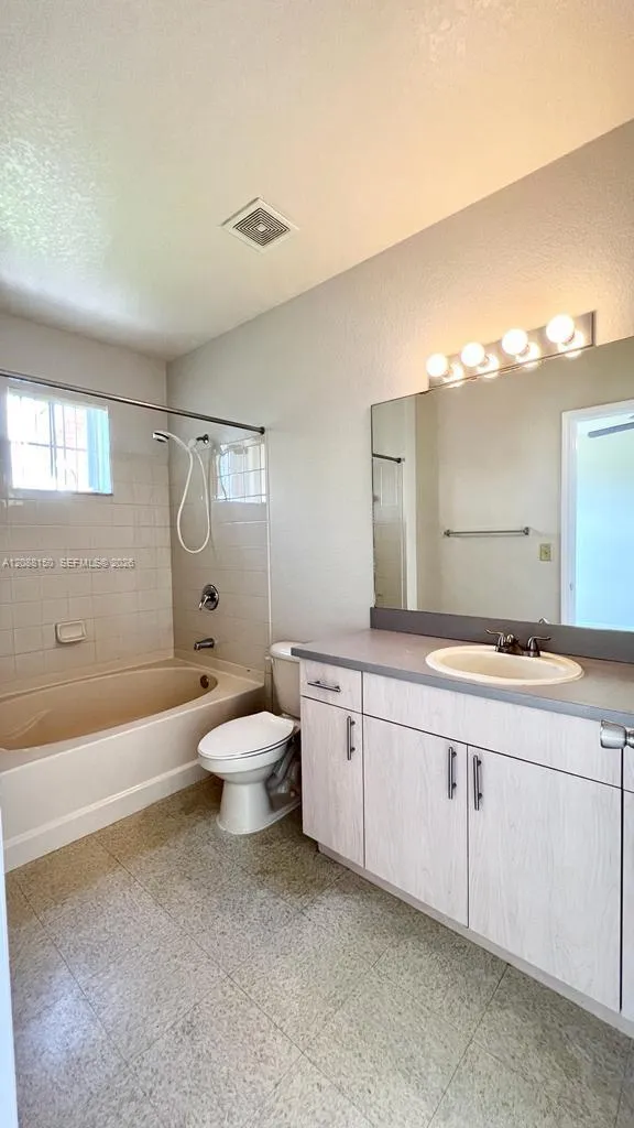126 SW Peacock Blvd #205 Port St. Lucie, FL 34986