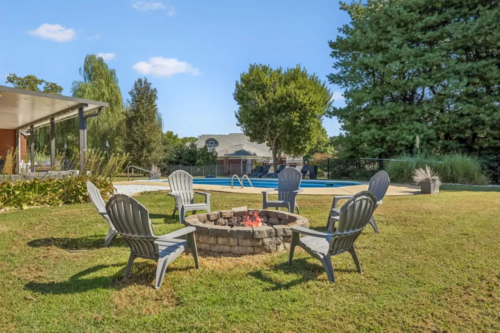 2875 Pulaski Hwy Columbia, TN 38401