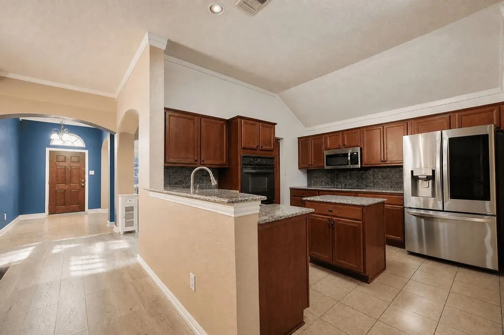 5818 Macgregor Drive Garland, TX 75043