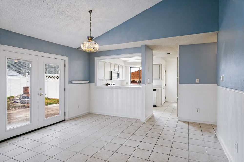 657 Prairie Dell Street Lewisville, TX 75067