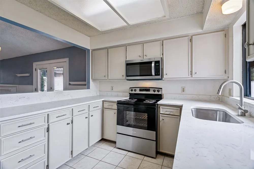 657 Prairie Dell Street Lewisville, TX 75067