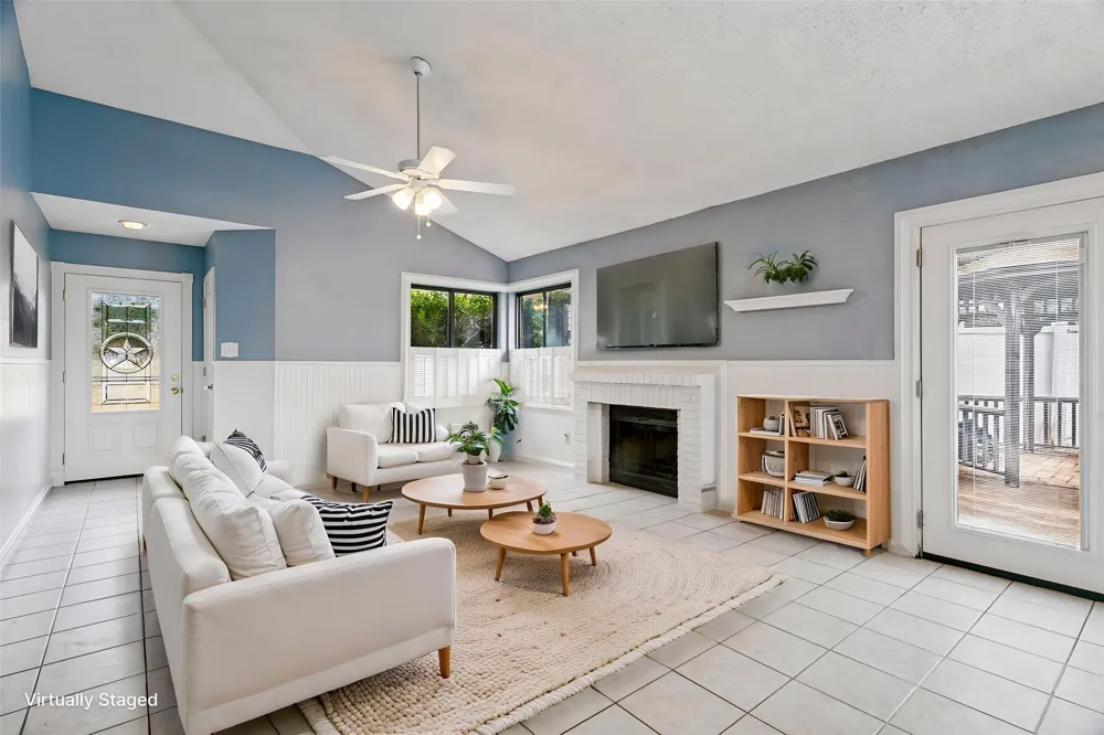 657 Prairie Dell Street Lewisville, TX 75067